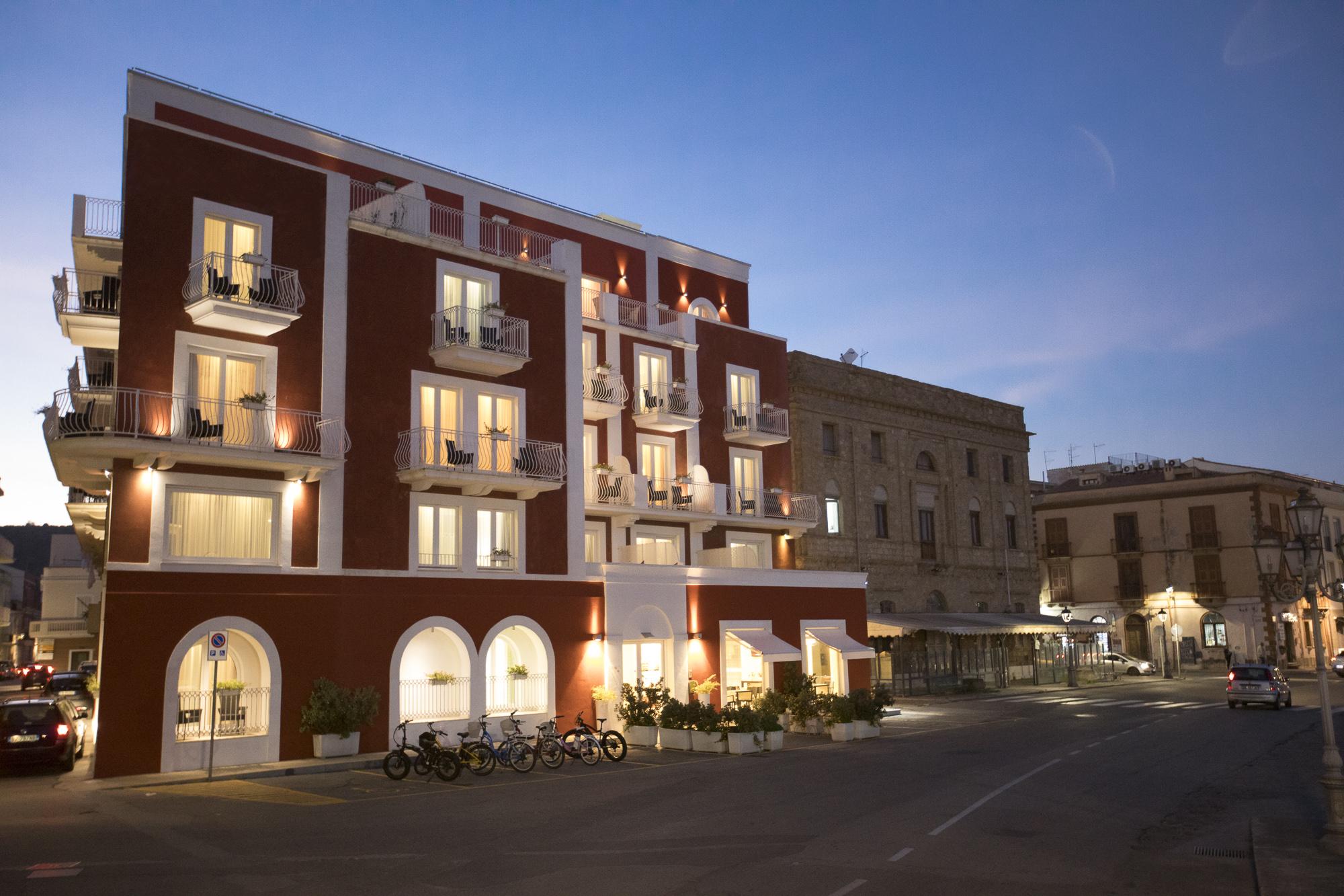 Lu' Hotel Riviera Carloforte  Exterior photo